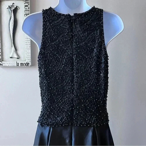 Vintage Victoria Black Silk Beaded Sequin Ball Gown Evening Dress Size 10 - Picture 9 of 15